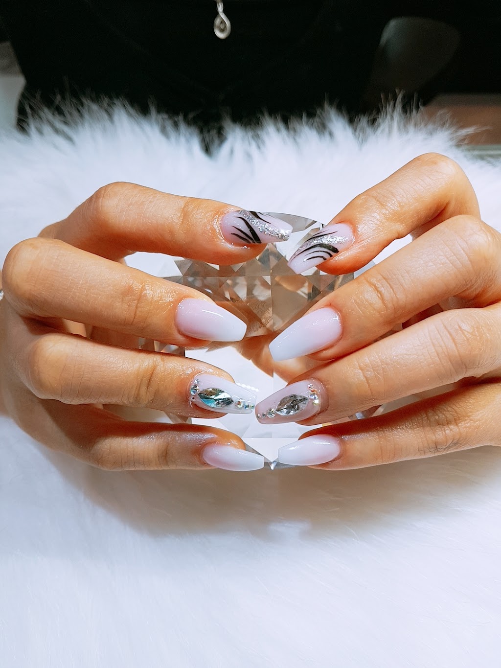 LAmour Nail Salon | 2662 Austin Ave #10, Coquitlam, BC V3K 6C4, Canada | Phone: (604) 939-5328