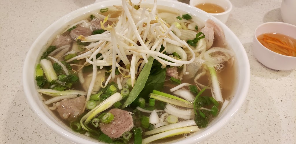 PHO 72 | 5995 14th Ave, Markham, ON L3R 0J2, Canada | Phone: (905) 472-7888