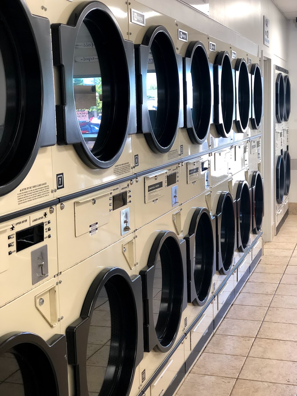 CherryHill Laundromat | 860 Tower St S, Fergus, ON N1M 3N7, Canada | Phone: (519) 803-8674