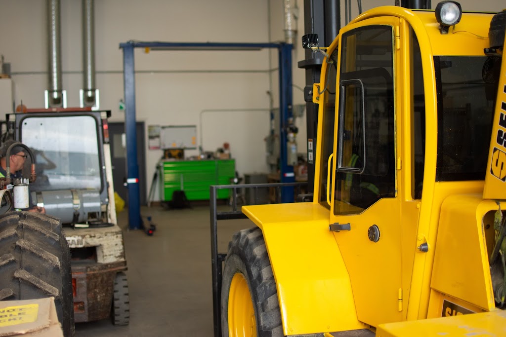 Hard.co Forklift Services | 34 Wrangler Pl SE, Calgary, AB T1X 0L7, Canada | Phone: (403) 369-4123