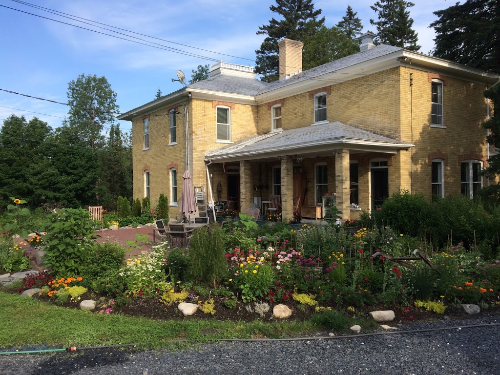 Auberge Manoir Taylor Manor | 540 Route Taylor, St-Georges, Beauce, QC G5Y 5C2, Canada | Phone: (418) 228-7329