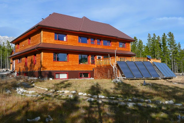 Aurum Lodge | 374021, AB-11, Cline River, Nordegg, AB T0M 2H0, Canada | Phone: (403) 721-2117