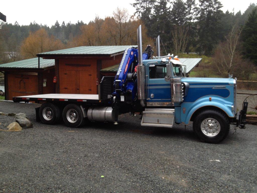 HD Trucking | 273 Hartland Ave, Victoria, BC V9E 1L7, Canada | Phone: (250) 479-1369