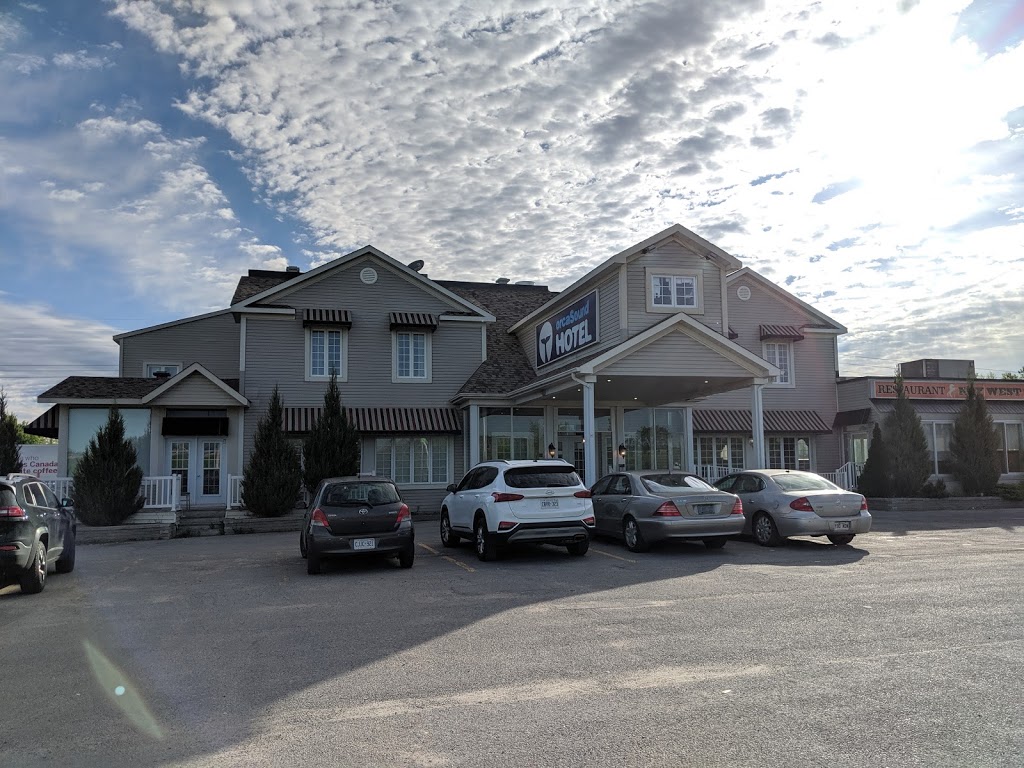 orcaSound Hotel | 93 Montée Lavigne, Rigaud, QC J0P 1P0, Canada | Phone: (450) 458-7779