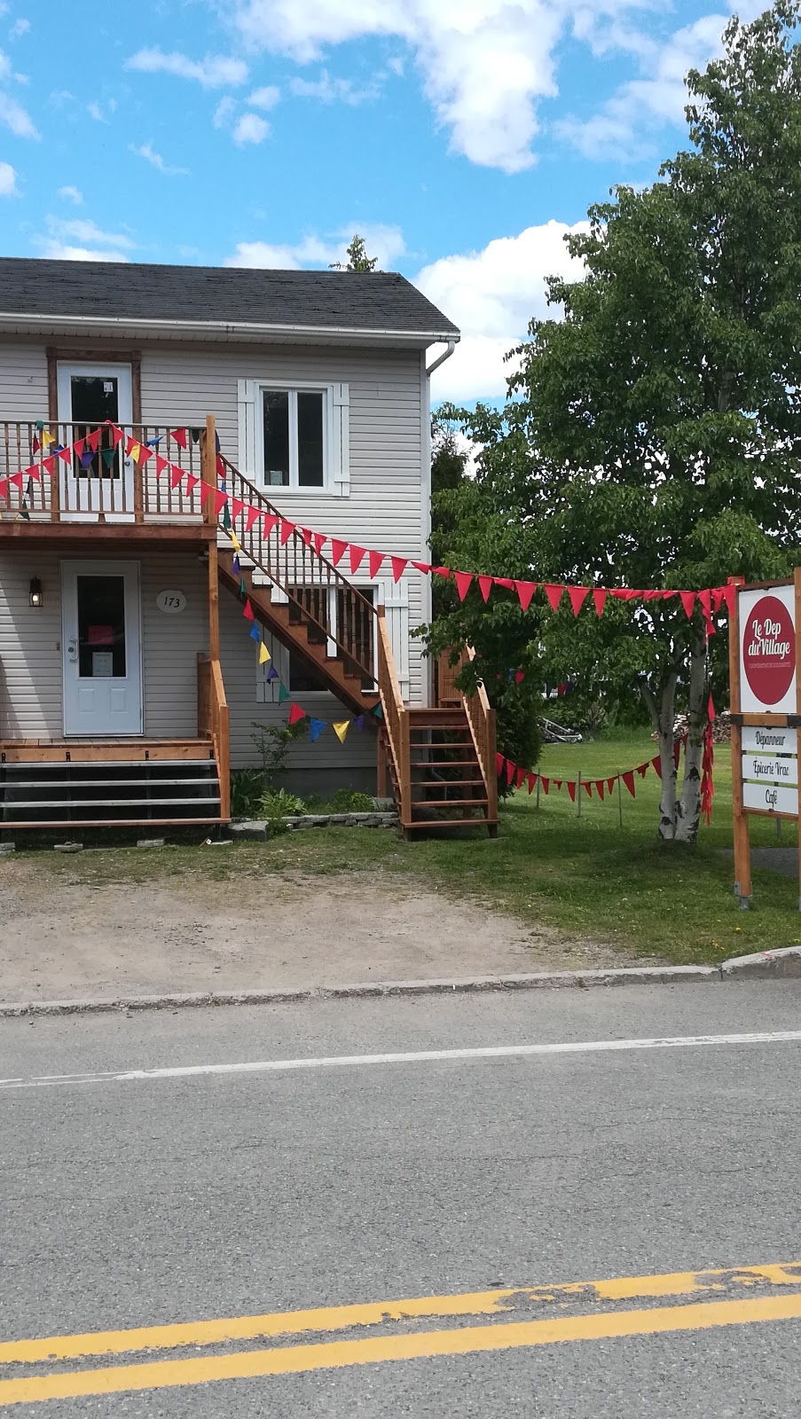 Le Dep du Village | 173 Rue Principale, Saint-André-de-Kamouraska, QC G0L 2H0, Canada | Phone: (418) 363-3377