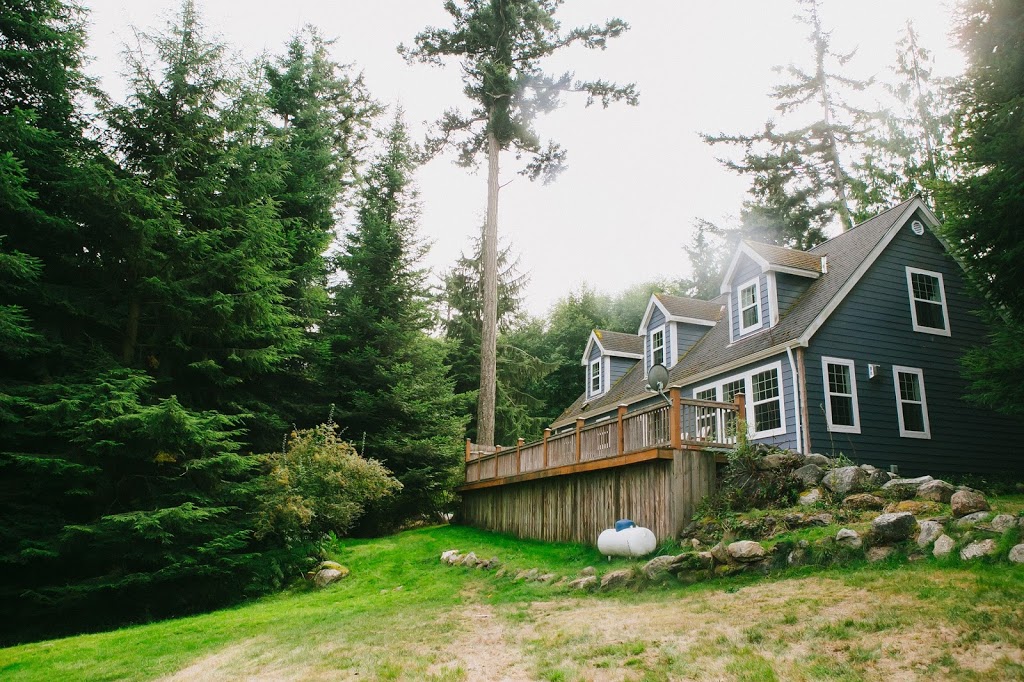 Orcas Island Bayside Cottages | 65 Willis Ln, Olga, WA 98279, USA | Phone: (360) 375-7940