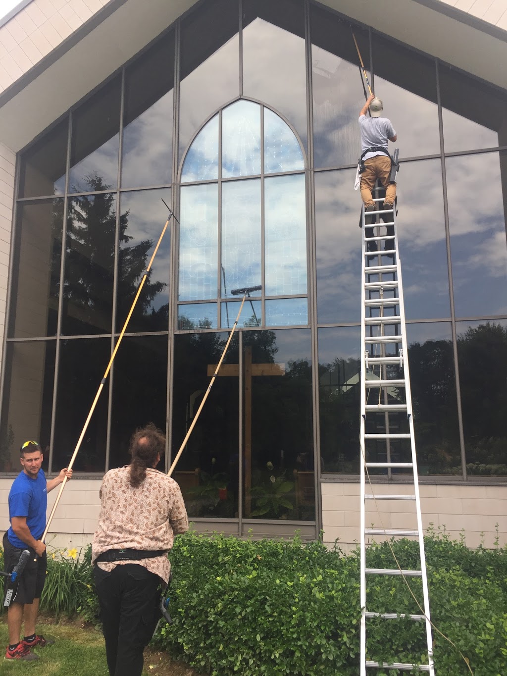 Star Bright Professional Window Cleaners | 1235 Fairview St suite #387, Burlington, ON L7S 2K9, Canada | Phone: (905) 335-2555