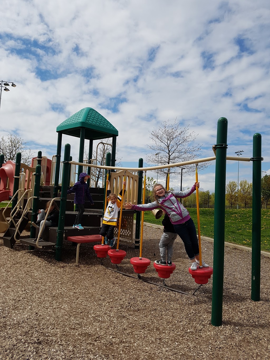 Gellert Community Park | 10241 Eighth Line, Georgetown, ON L7G 4S5, Canada | Phone: (289) 839-2434