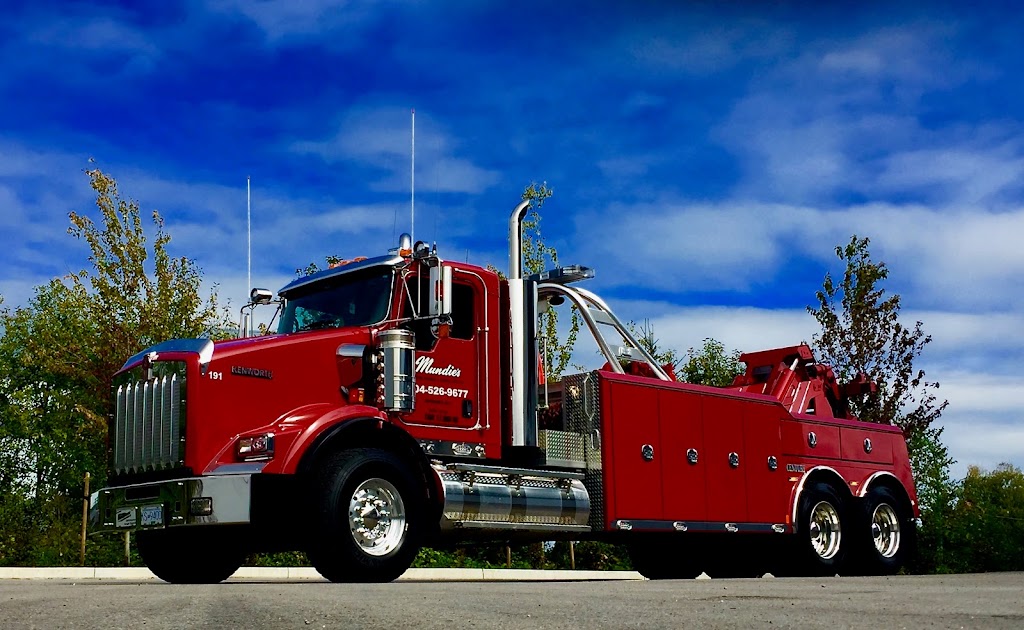 Mundies Towing & Recovery Delta | 9341 Ladner Trunk Rd, Delta, BC V4K 3N3, Canada | Phone: (604) 298-1733