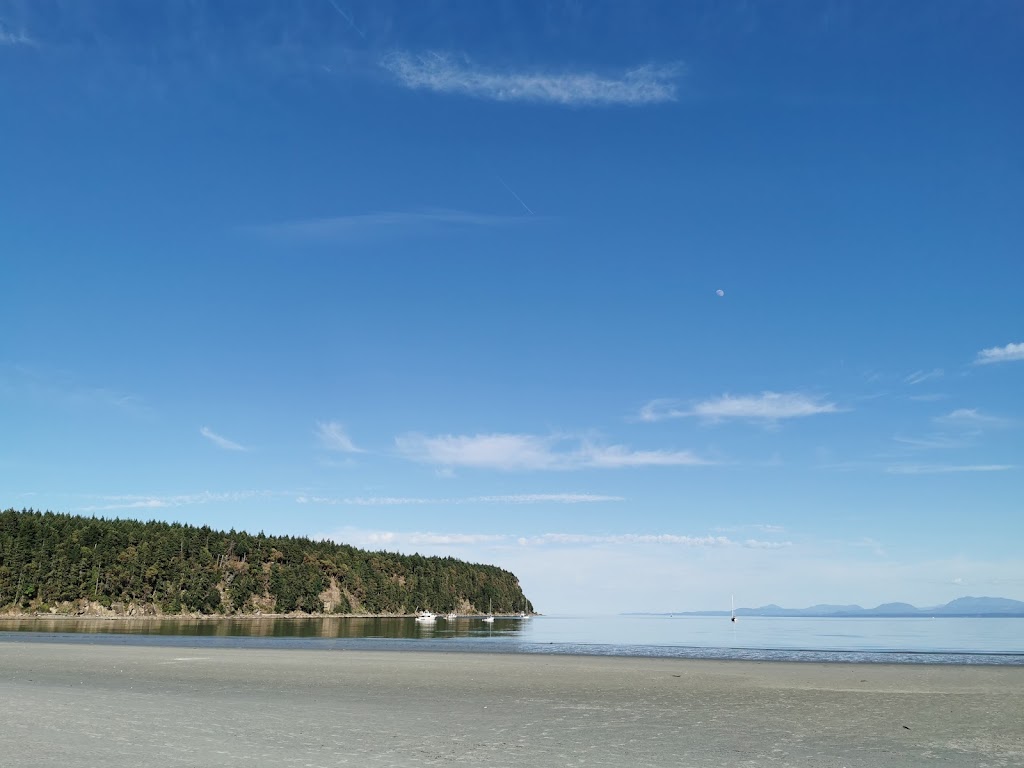 Tribune Bay Provincial Park Entrance | St Johns Point Rd, Hornby Island, BC V0R 1Z0, Canada | Phone: (800) 689-9025