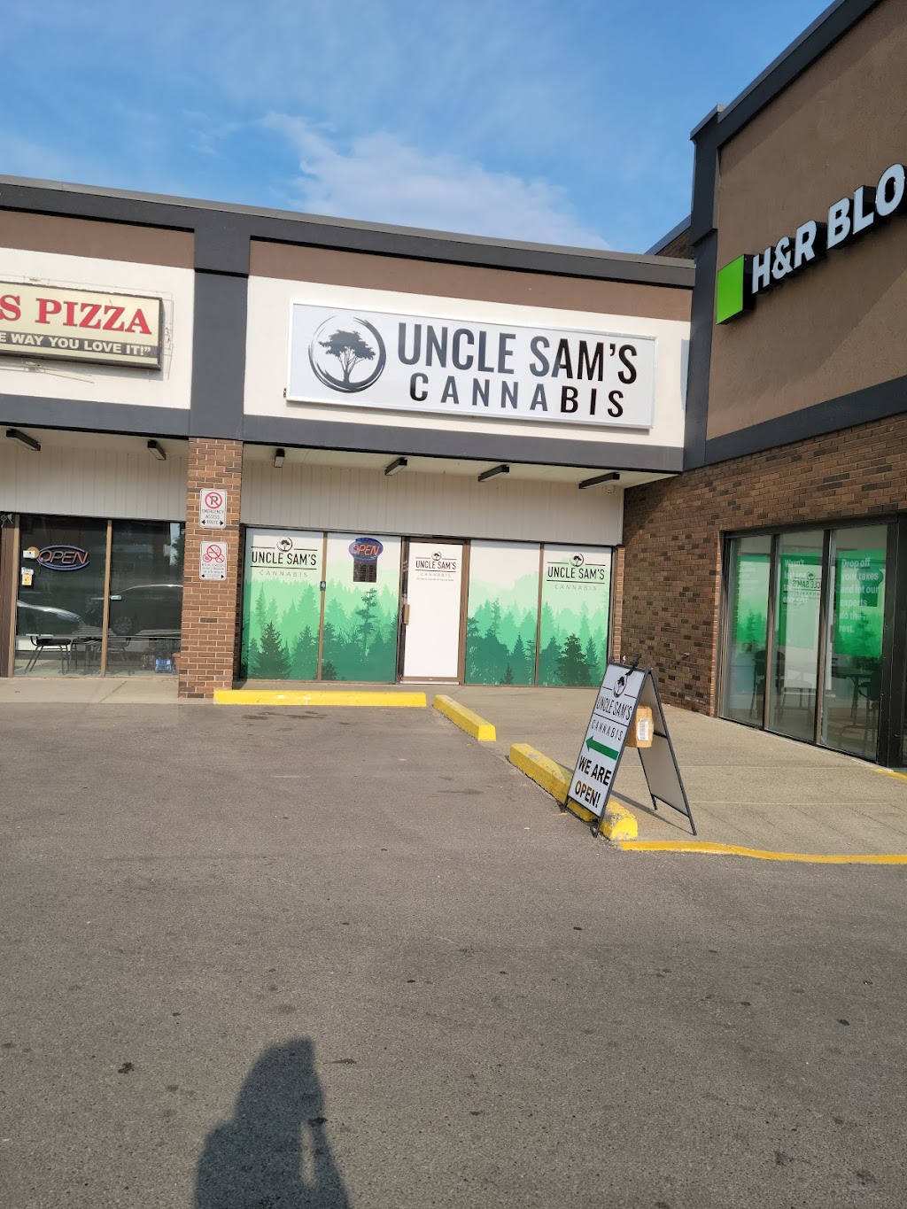 Uncle Sams Cannabis | 12751 50 St NW, Edmonton, AB T5A 4L8, Canada | Phone: (587) 523-6999