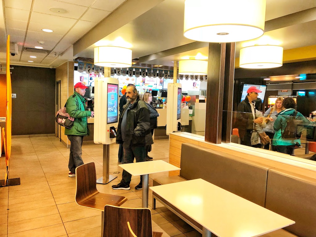 McDonalds | 38451 Cleveland Ave, Squamish, BC V8B 0E4, Canada | Phone: (604) 892-5937