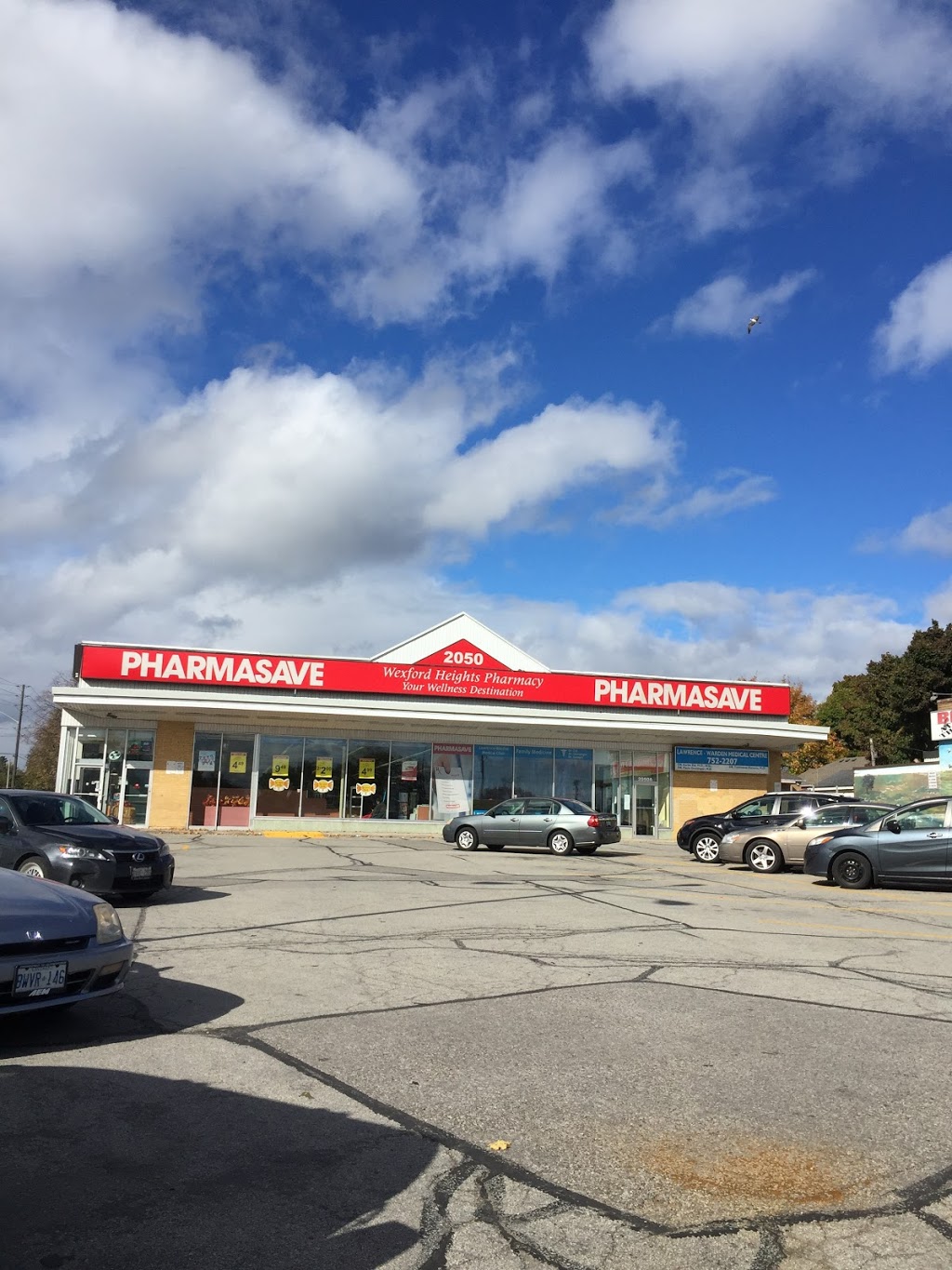 Pharmasave Wexford Heights | 2050 Lawrence Ave E, Scarborough, ON M1R 2Z6, Canada | Phone: (416) 757-1114