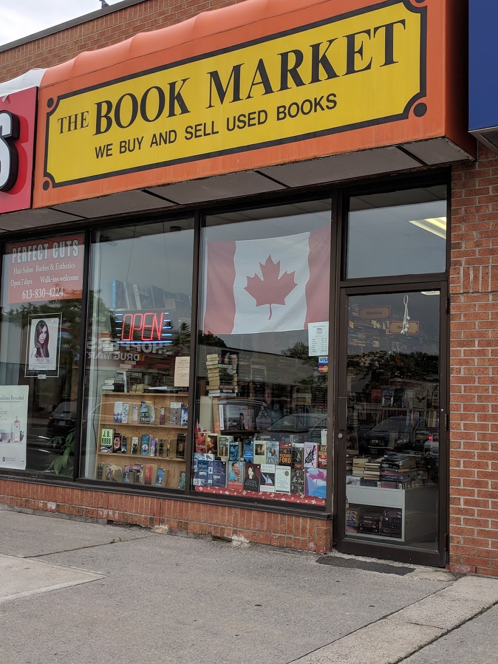 Orleans Book Market | 1675 Tenth Line Rd, Orléans, ON K1E 3P6, Canada | Phone: (613) 824-3198