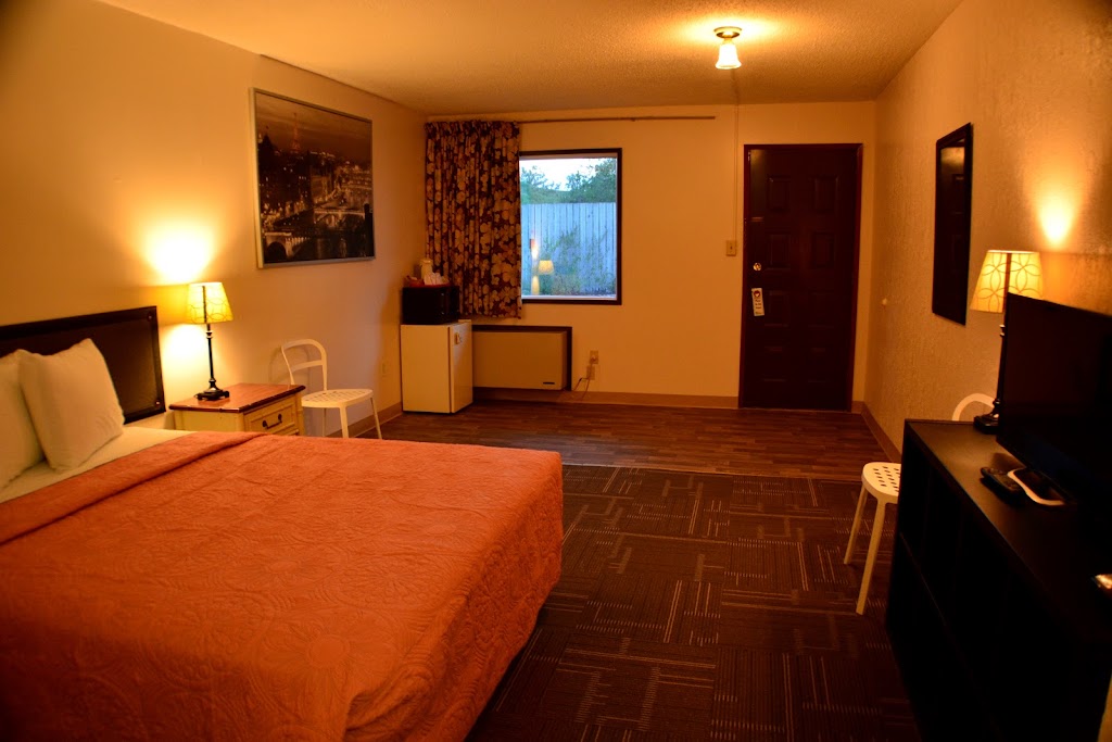 Hoo-Doo Motel | 703 AB-9, Drumheller, AB T0J 0Y0, Canada | Phone: (403) 823-5662