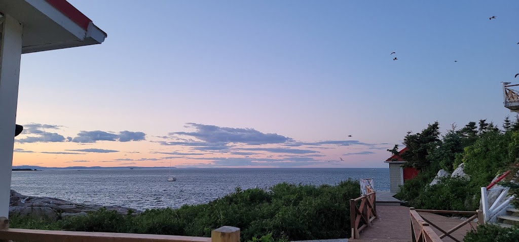 Brandy Pot Island Lighthouse | 200 Rue Hayward, Rivière-du-Loup, QC G5R 3Y9, Canada | Phone: (877) 867-1660