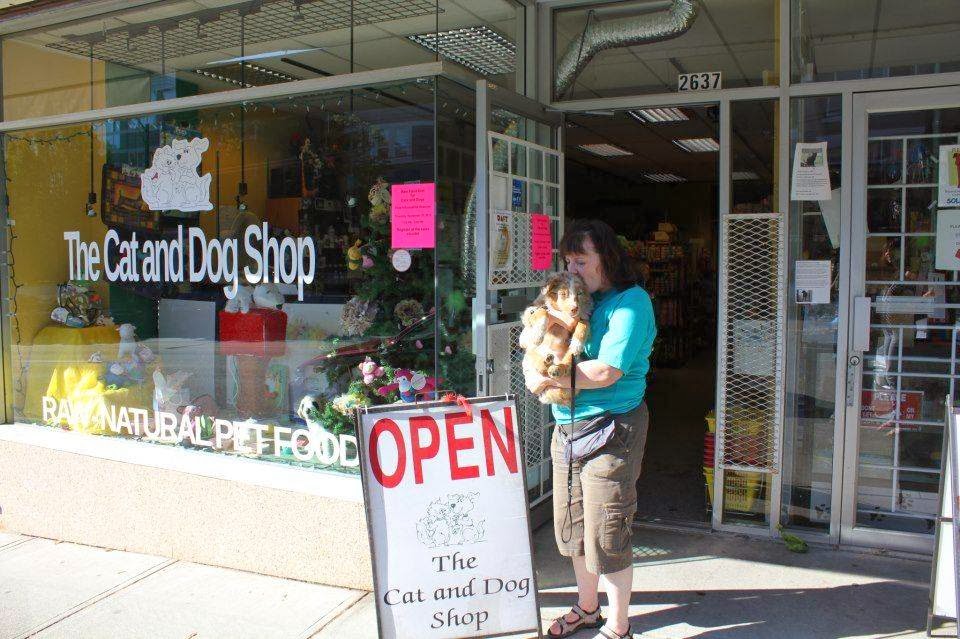 The Cat and Dog Shop | 2637 W 4th Ave, Vancouver, BC V6K 1P8, Canada | Phone: (604) 733-3390