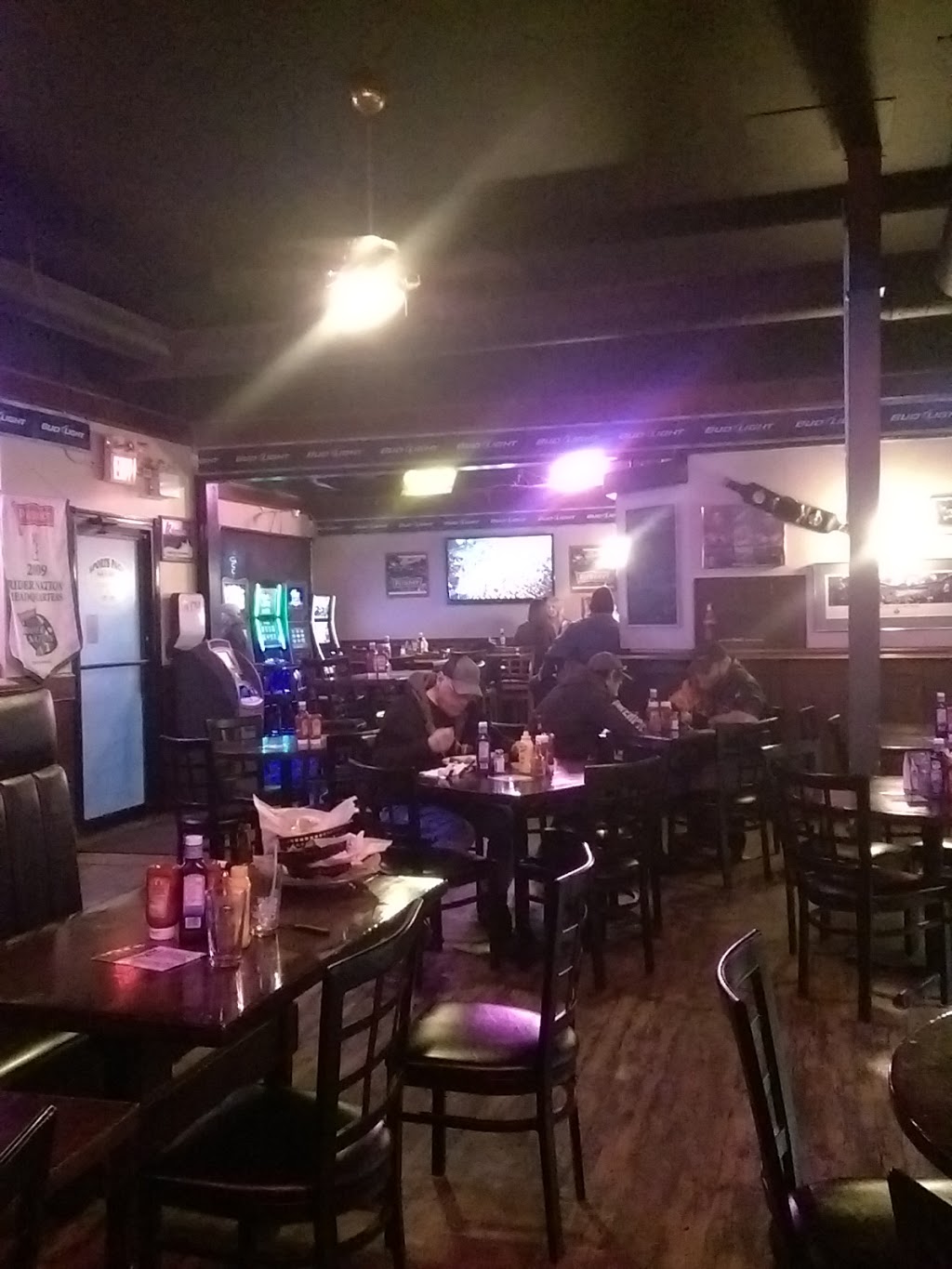 Sports Page Bar & Grill | 408 Centennial Dr S, Martensville, SK S0K 2T0, Canada | Phone: (306) 975-0360