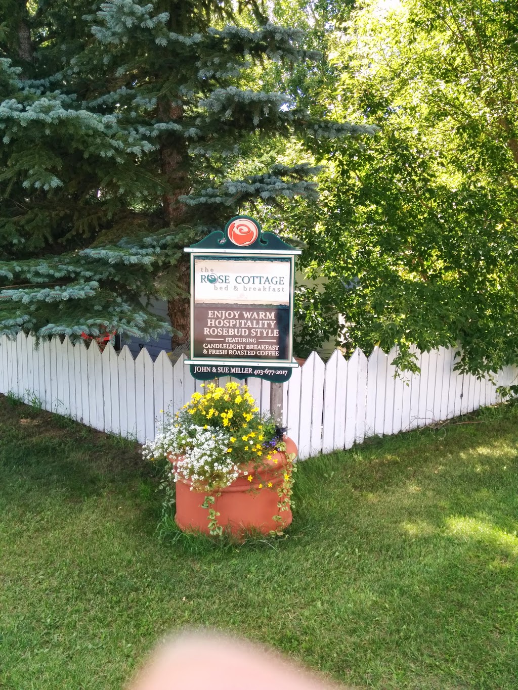 Rose Cottage Bed And Breakfast | 325 Severn Ave., Rosebud, AB T0J 2T0, Canada | Phone: (403) 677-2017