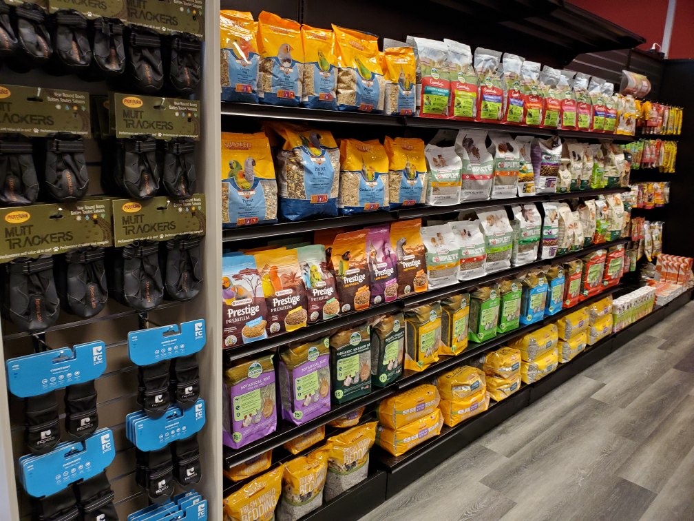 Global Pet Foods Huntsville | 111 Howland Dr, Huntsville, ON P1H 2P4, Canada | Phone: (705) 789-6234