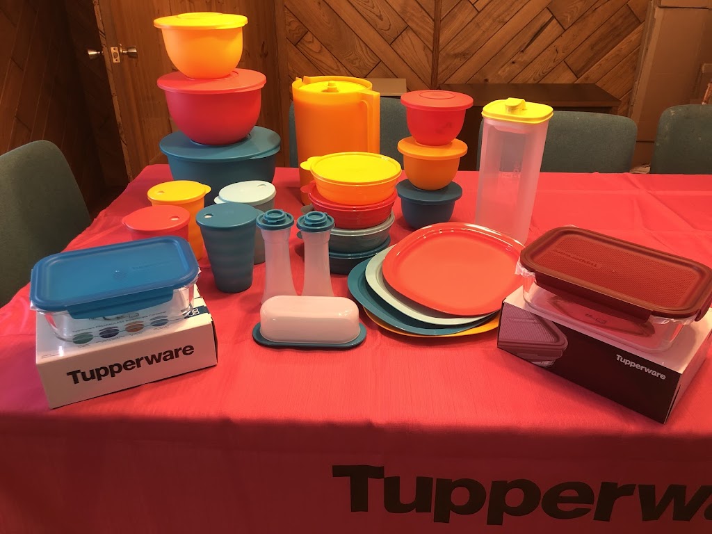 Tupperware Tremblant | 1440 Rue Dupras, Mont-Tremblant, QC J8E 3E7, Canada | Phone: (438) 870-3064