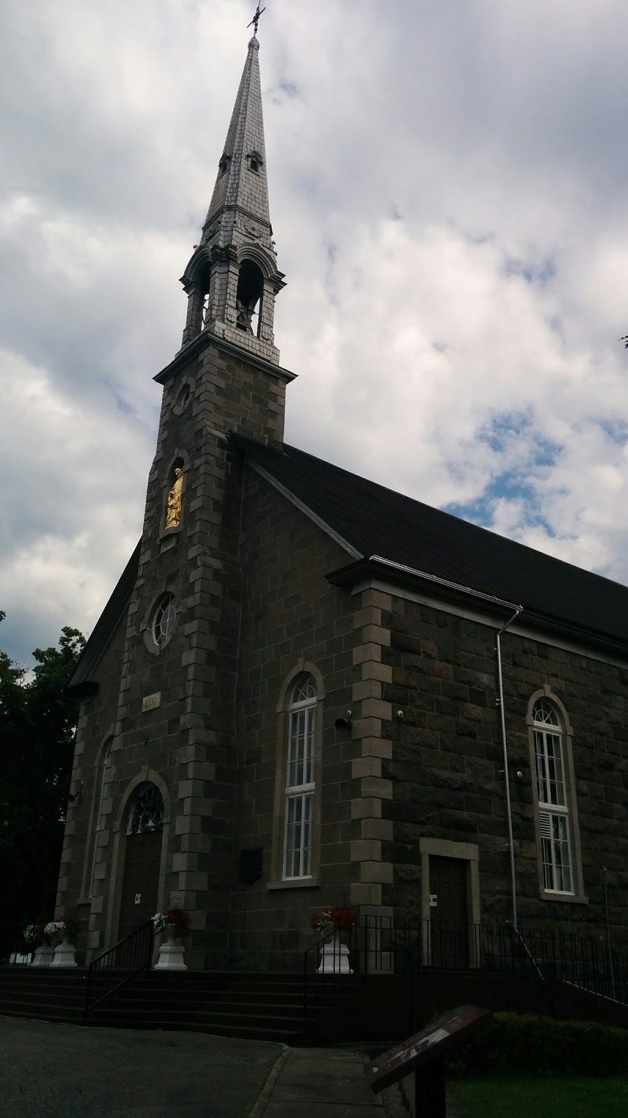 Chapelle catholique Sainte-Anne | 750 Rue Notre Dame N, Sainte-Marie, QC G6E 2K9, Canada | Phone: (418) 387-5467