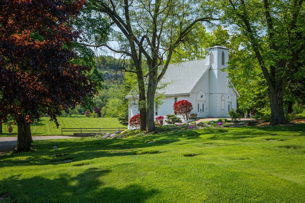 White Chapel Memorial Gardens | 1895 Main St W, Hamilton, ON L8S 1J2, Canada | Phone: (905) 528-1128