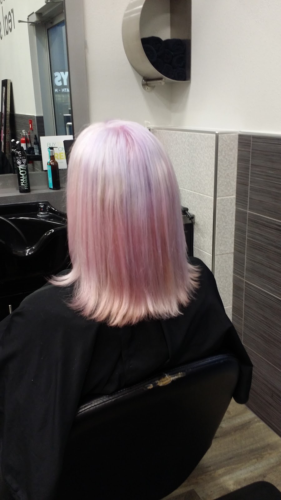 Chatters Hair Salon | 6055 Mavis Rd #6, Mississauga, ON L5R 4G6, Canada | Phone: (905) 568-0303