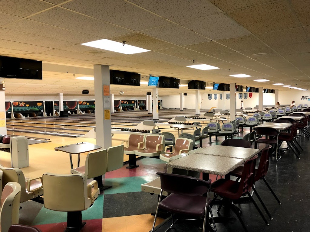 Parkway Bowl | 67 Ellesmere Rd, Scarborough, ON M1R 4B7, Canada | Phone: (416) 447-1761