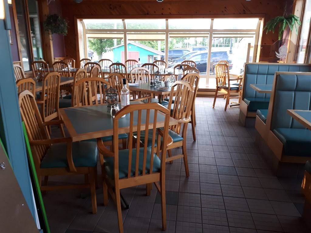 Restaurant du Quai | 463 Chemin des Patriotes, Saint-Charles-sur-Richelieu, QC J0H, Canada | Phone: (450) 584-3270