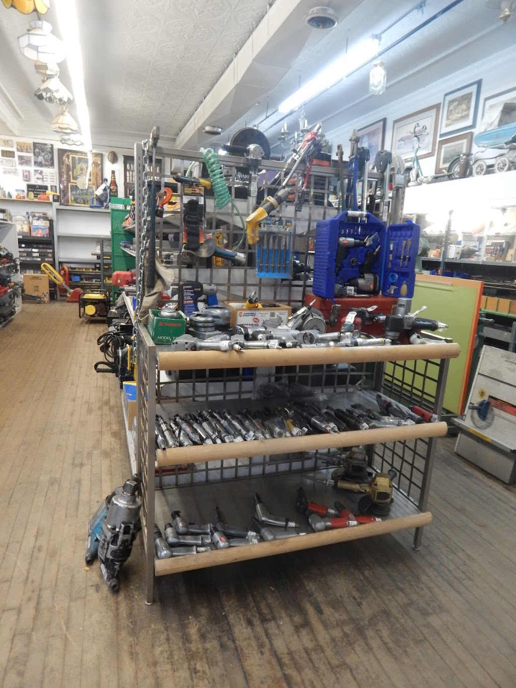 The 689r new & used tool store | 222 Kenilworth Ave N, Hamilton, ON L8H 4S2, Canada | Phone: (905) 730-6898