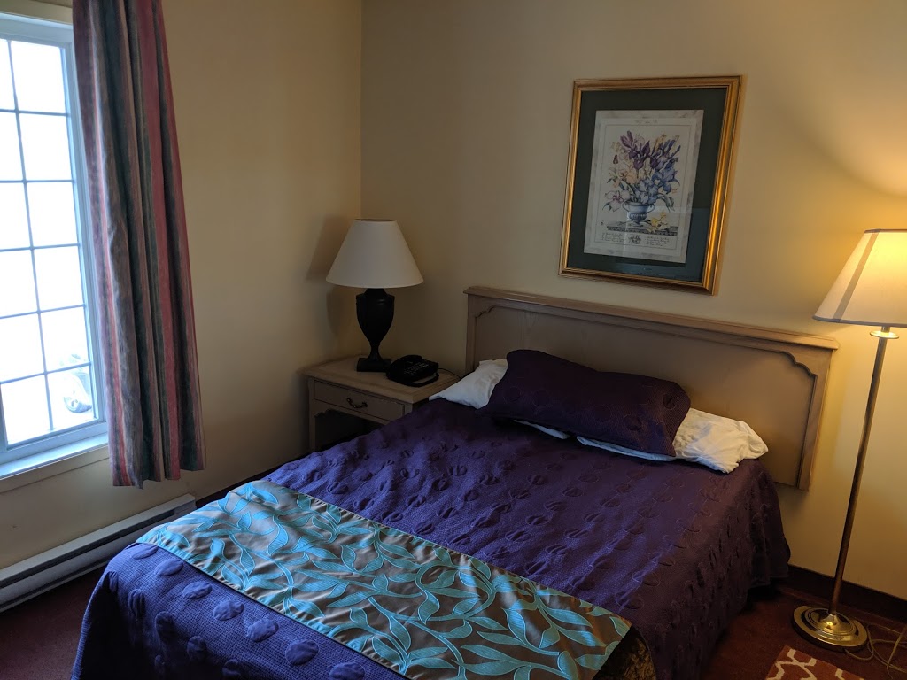 orcaSound Hotel | 93 Montée Lavigne, Rigaud, QC J0P 1P0, Canada | Phone: (450) 458-7779