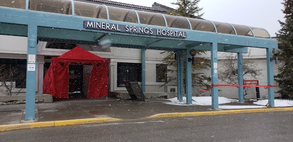 Banff Mineral Springs Hospital Emergency Room | 305 Lynx St, Banff, AB T1L 1H7, Canada | Phone: (403) 762-2222