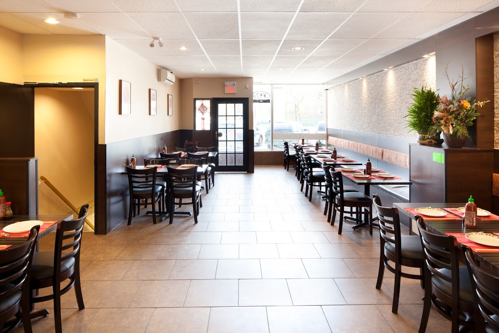 Mai Mai Chinese Restaurant | 3272 Lake Shore Blvd W, Etobicoke, ON M8V 1M4, Canada | Phone: (416) 252-6269