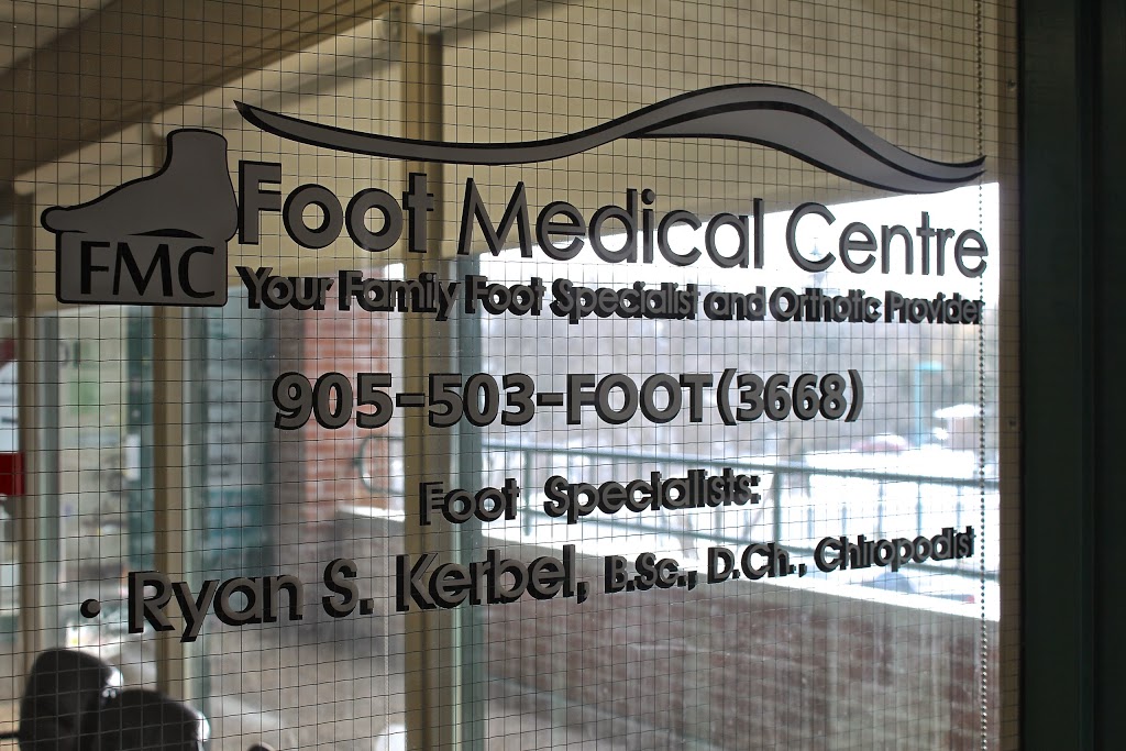 Foot Medical Centre | 126 Wellington St W unit 203, Aurora, ON L4G 2N9, Canada | Phone: (905) 503-3668