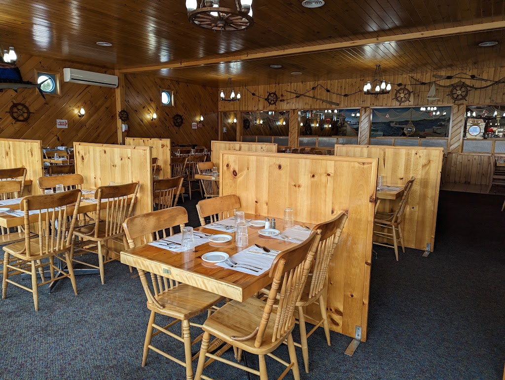 Fishermans Wharf Lobster Suppers | 7230 Rustico Rd, North Rustico, PE C0A 1X0, Canada | Phone: (902) 963-2669