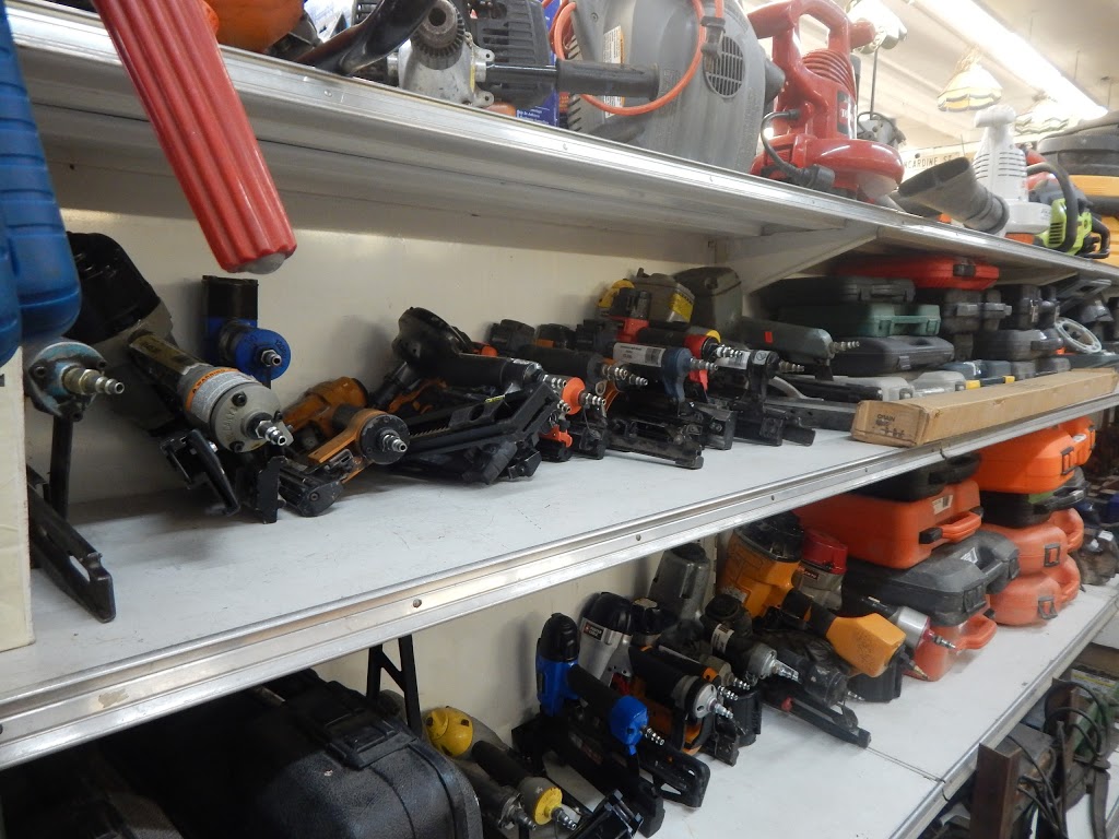 The 689r new & used tool store | 222 Kenilworth Ave N, Hamilton, ON L8H 4S2, Canada | Phone: (905) 730-6898