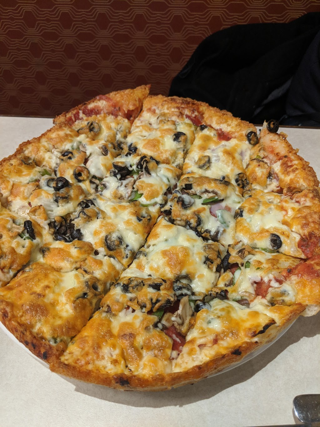 Royal Pizza | 1214 101 St SW, Edmonton, AB T6X 0P1, Canada | Phone: (780) 705-0970