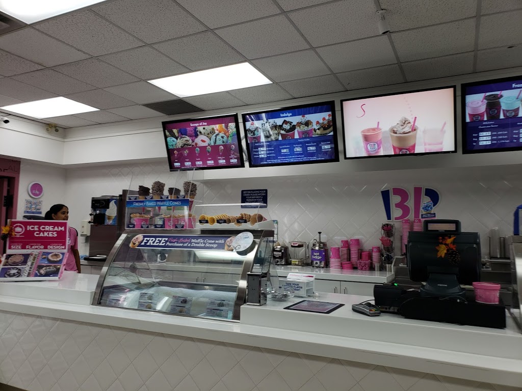 Baskin Robbins | 4099 Erin Mills Pkwy b3, Mississauga, ON L5L 3P9, Canada | Phone: (905) 820-8831