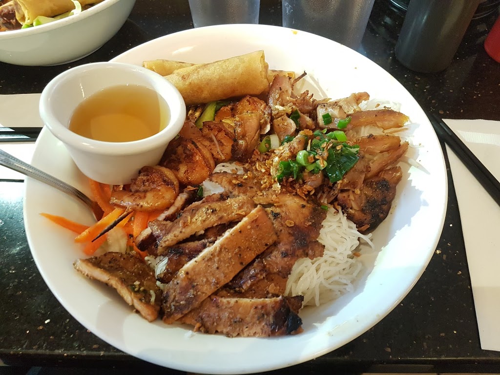 Pho Huong Viet | 1829 Ranchlands Blvd NW, Calgary, AB T3G 2A7, Canada | Phone: (403) 239-3388