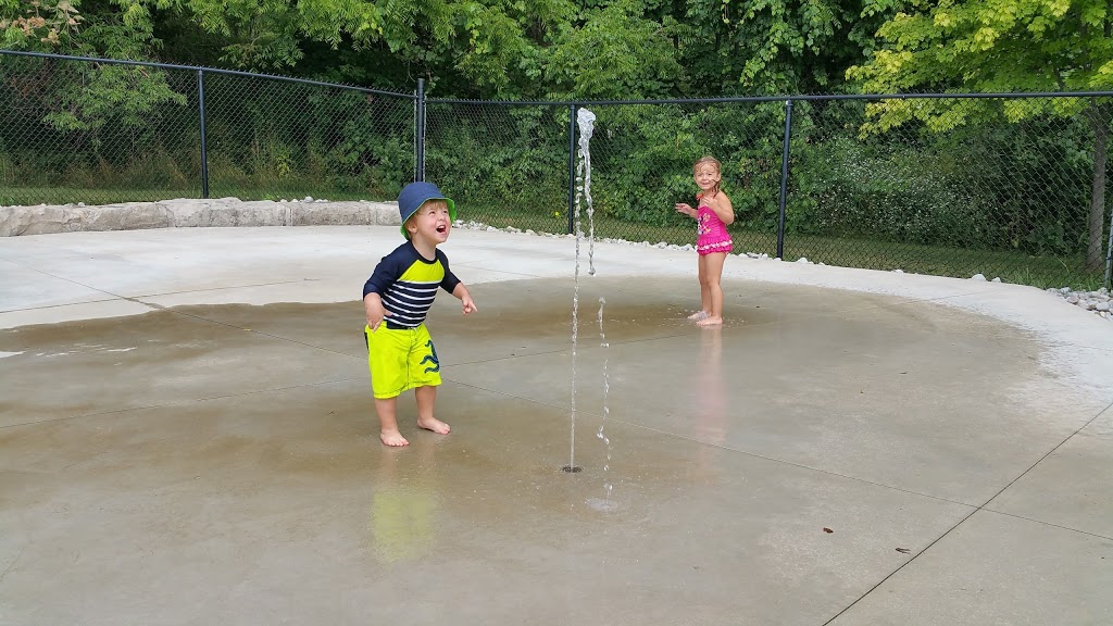 Paris Lions Park Splashpad | Laurel St, Brant, ON N3L, Canada | Phone: (519) 442-7311