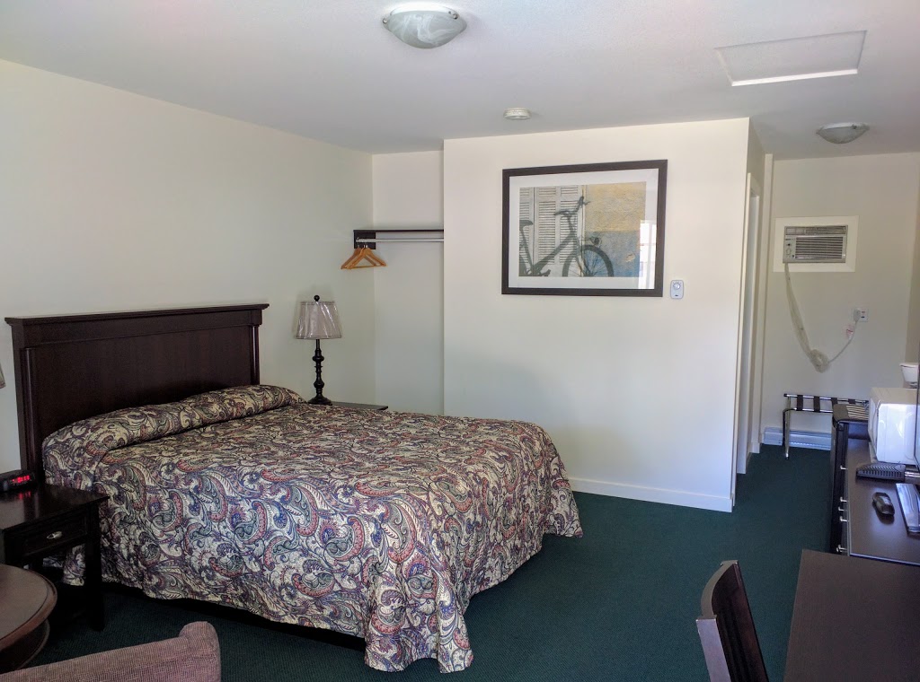 Skagit Motel | 655 3 Ave, Hope, BC V0X 1L0, Canada | Phone: (888) 869-5228