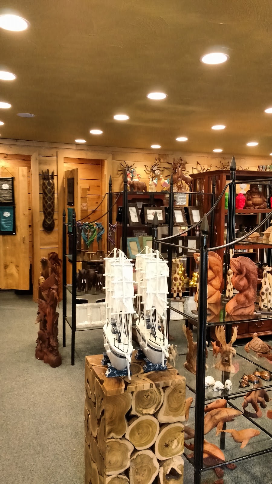 Sea Jewels Trading Company | 70986 Bluewater Hwy, Grand Bend, ON N0M 1T0, Canada | Phone: (519) 238-6883