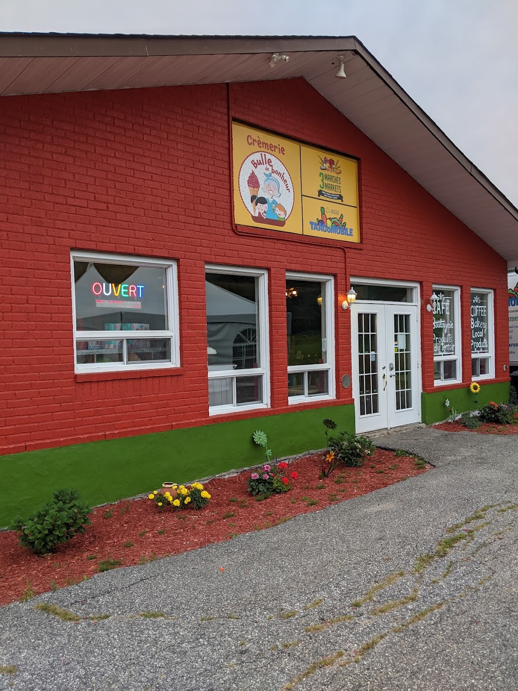 Crémerie Bulle de Bonheur | 1102 Rte Principale, Val-des-Monts, QC J8N 2K7, Canada | Phone: (819) 923-9023