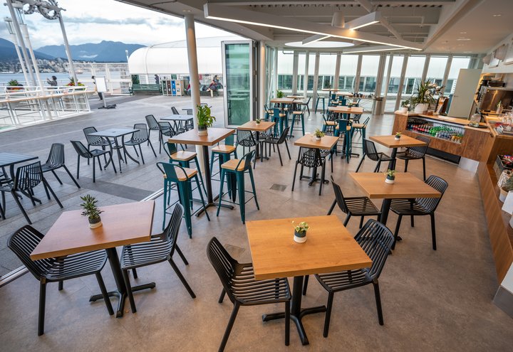 Flying Whale Waterfront Cafe | 999 Canada Pl Suite 201, Vancouver, BC V6C 3E1, Canada | Phone: (855) 463-4822