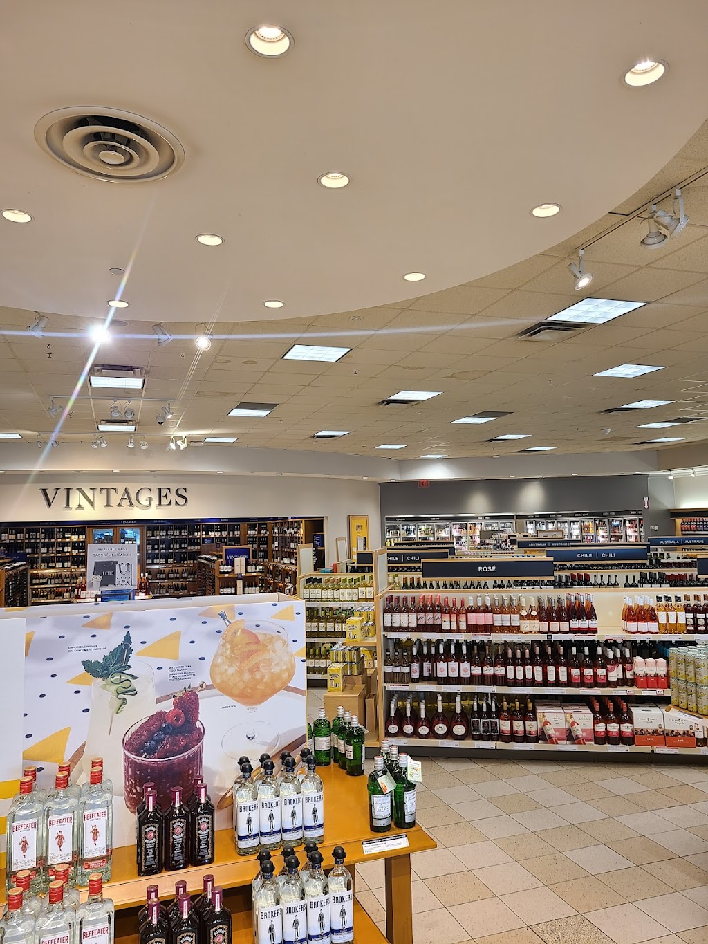 LCBO | 6975 Meadowvale Town Centre Cir, Mississauga, ON L5N 2W7, Canada | Phone: (905) 286-0188