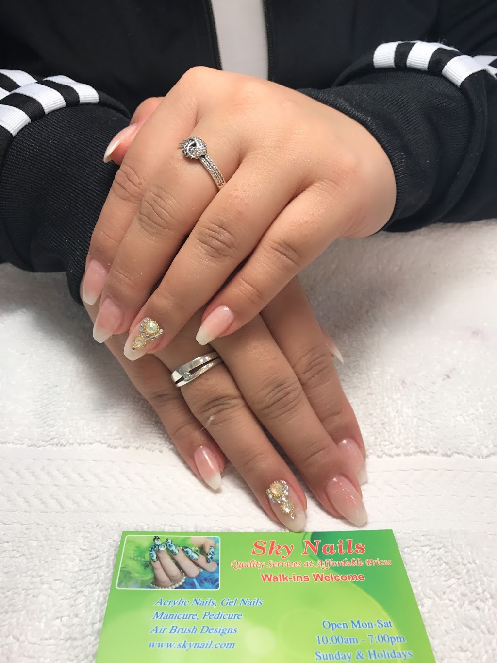 Sky Nails | 110-10151 Number 3 Rd, Richmond, BC V7A 4R6, Canada | Phone: (604) 279-5558