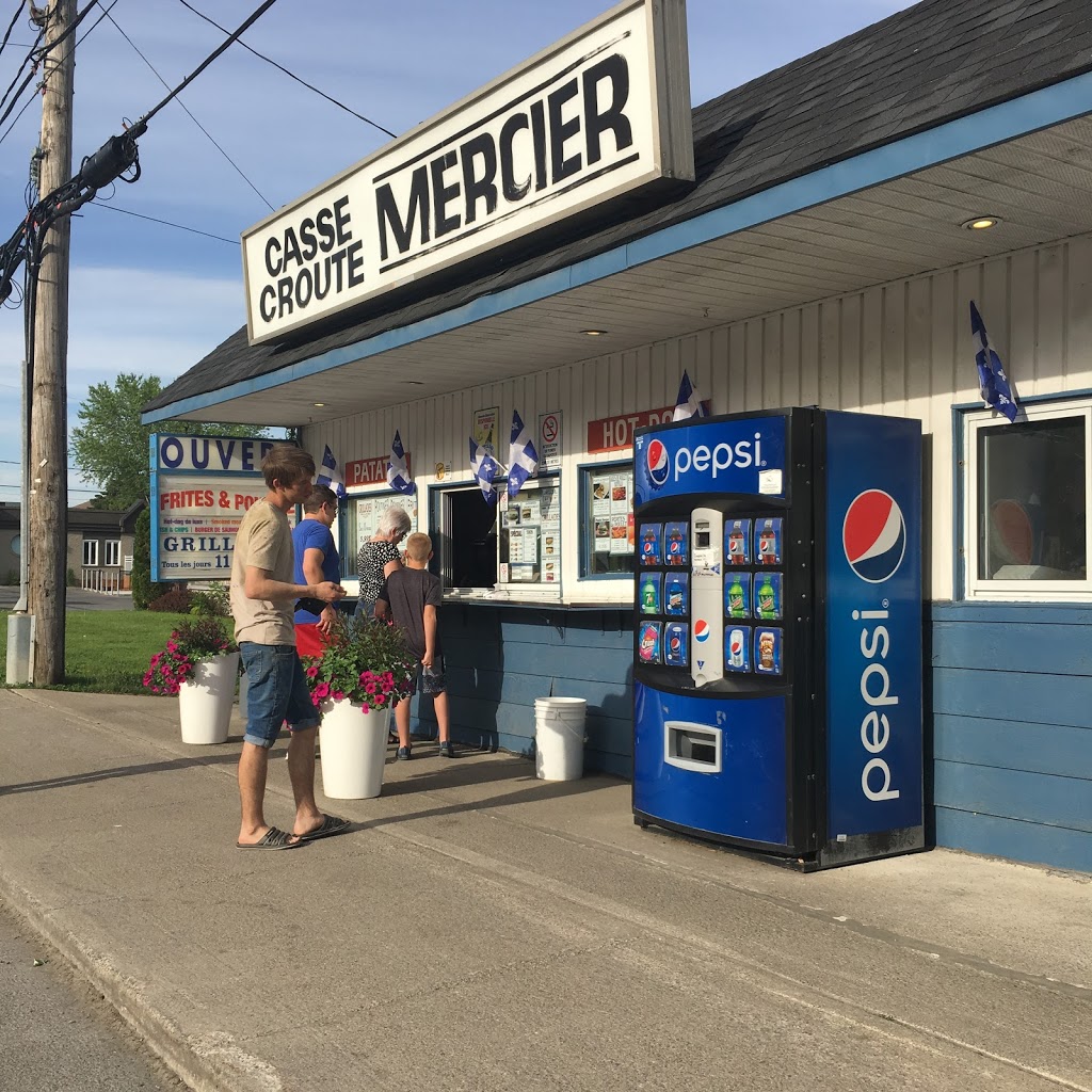 Casse Croute Mercier | 800 Boulevard Saint-Jean-Baptiste, Mercier, QC J6R 1E8, Canada | Phone: (450) 691-7019