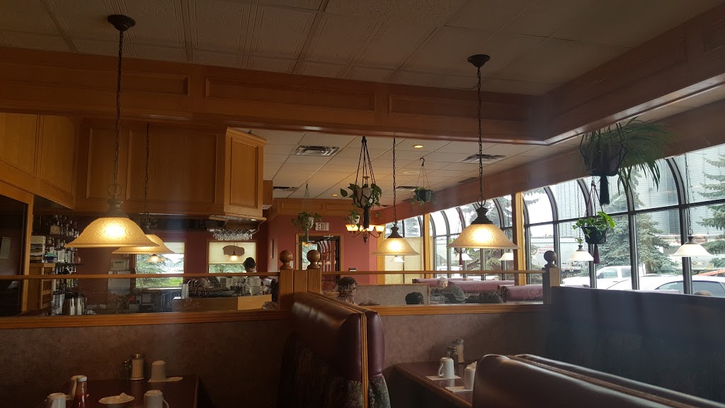 Mountainview Restaurant | 5127 49 St, Innisfail, AB T4G 1L9, Canada | Phone: (403) 227-5959
