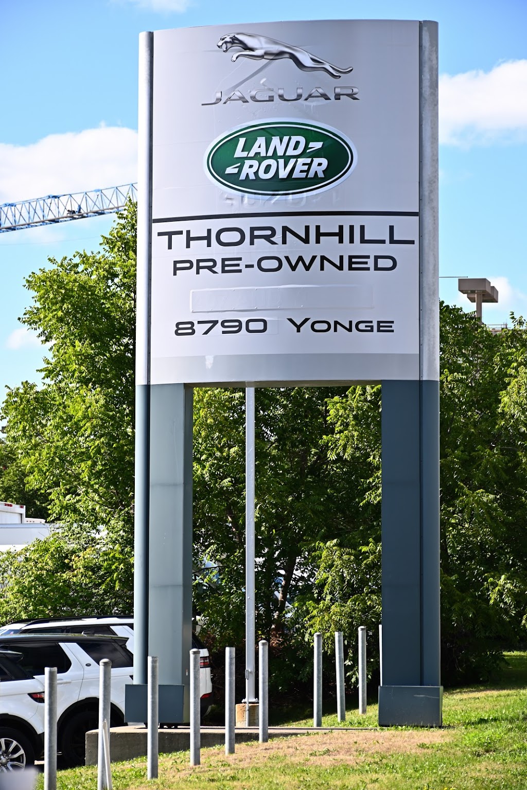 JAGUAR LAND ROVER THORNHILL PRE-OWNED CENTRE | 8790 Yonge St, Richmond Hill, ON L4C 6Z5, Canada | Phone: (416) 590-0880